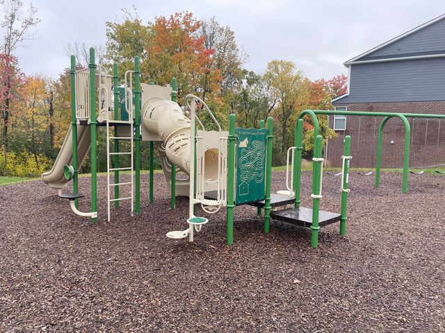 43590 Chancellor Lane, Novi City, MI 48375