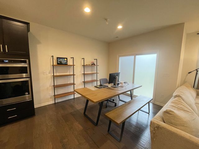 43590 Chancellor Lane, Novi City, MI 48375