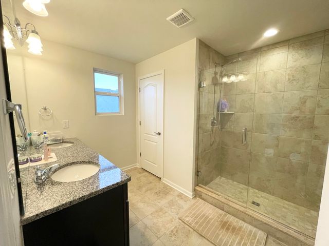 43590 Chancellor Lane, Novi City, MI 48375