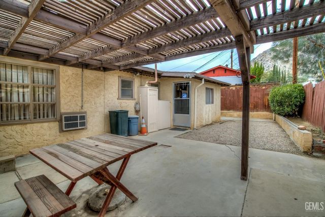 112 Buena Vista Drive, Kernville, CA 93238