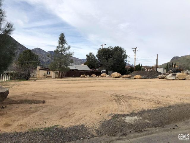 112 Buena Vista Drive, Kernville, CA 93238