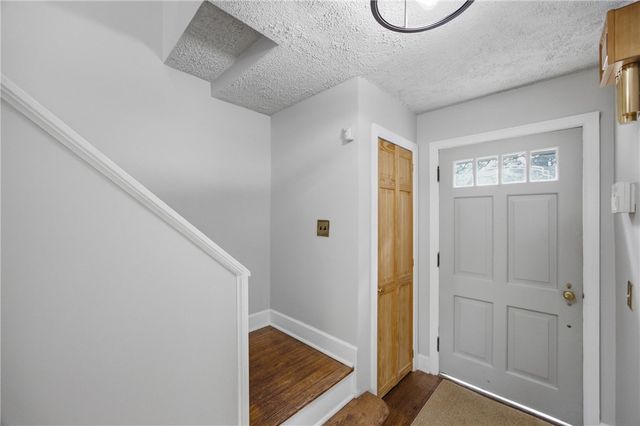 53 Woodman Park, Irondequoit, NY 14609