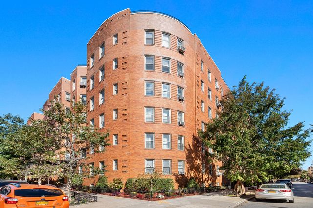 9437 SHORE Road E4, New York City, NY 11209