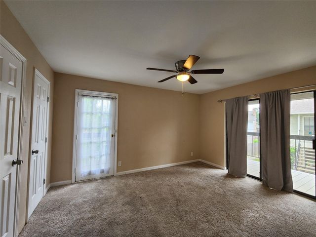 17401 Red Oak Drive 100, Houston, TX 77090