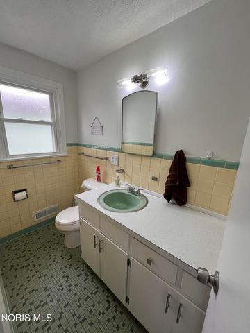 2026 Kensington Road, Toledo, OH 43607