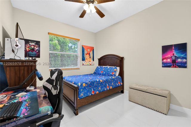 12617 NW 23rd St, Pembroke Pines, FL 33028