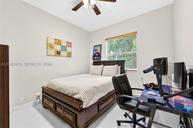 12617 NW 23rd St, Pembroke Pines, FL 33028