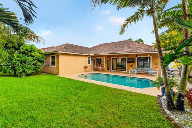 12617 NW 23rd St, Pembroke Pines, FL 33028