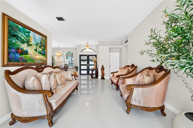 12617 NW 23rd St, Pembroke Pines, FL 33028