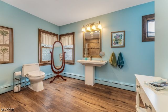 106 Liggett Blvd, Pohatcong Twp., NJ 08865