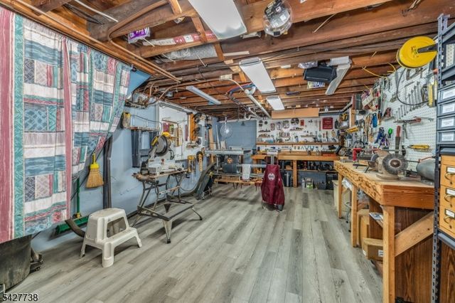 106 Liggett Blvd, Pohatcong Twp., NJ 08865