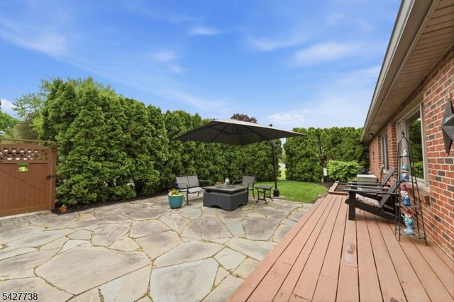 106 Liggett Blvd, Pohatcong Twp., NJ 08865