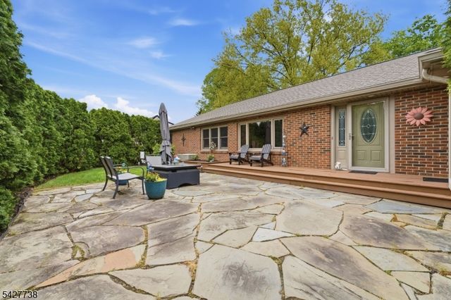 106 Liggett Blvd, Pohatcong Twp., NJ 08865