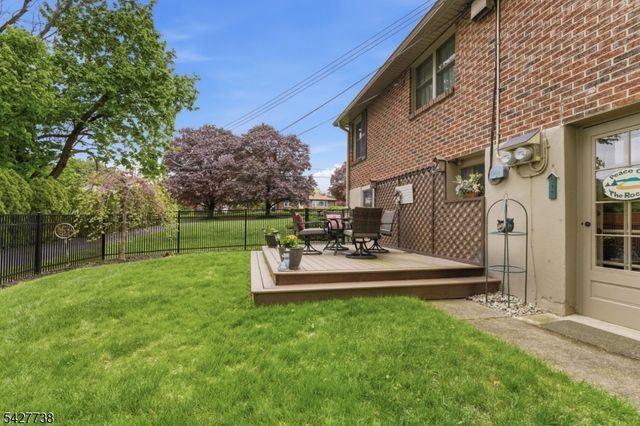 106 Liggett Blvd, Pohatcong Twp., NJ 08865
