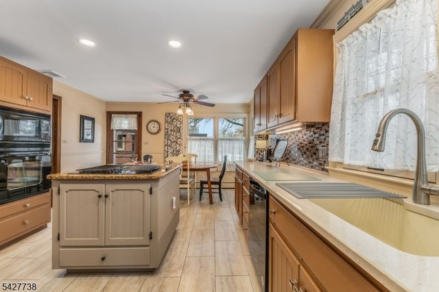 106 Liggett Blvd, Pohatcong Twp., NJ 08865