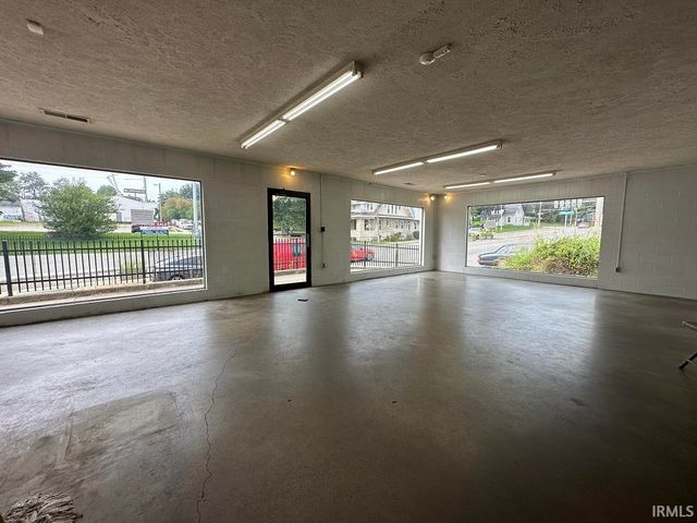 322 W 3rd Street, Bloomington, IN 47404