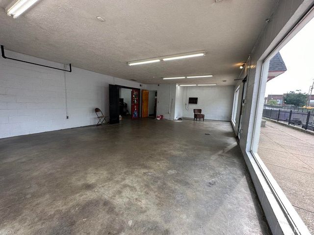 322 W 3rd Street, Bloomington, IN 47404