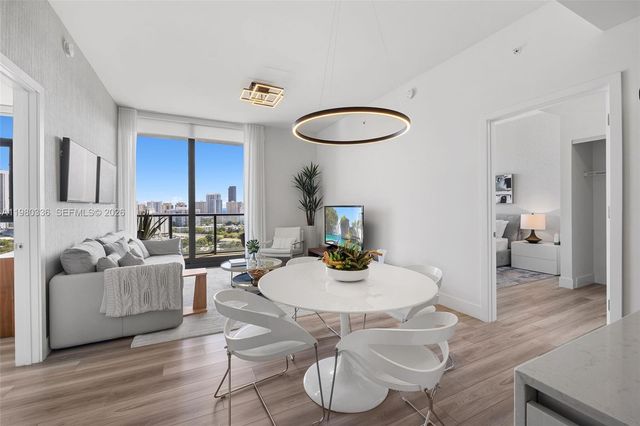 101 Diplomat Pkwy 2108, Hallandale Beach, FL 33009