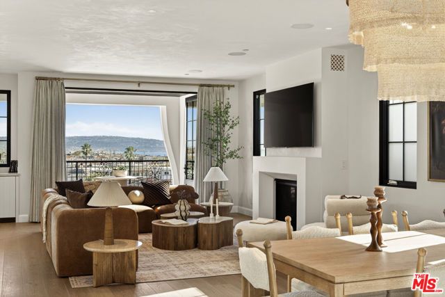 461 26th Street, Manhattan Beach, CA 90266