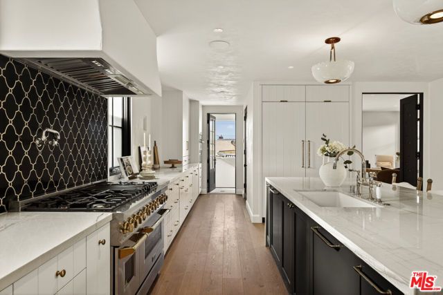 461 26th Street, Manhattan Beach, CA 90266