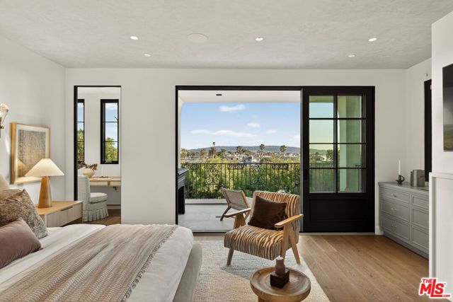 461 26th Street, Manhattan Beach, CA 90266