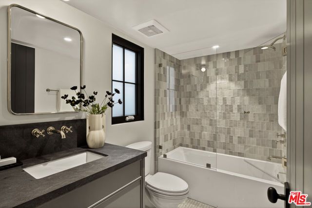 461 26th Street, Manhattan Beach, CA 90266