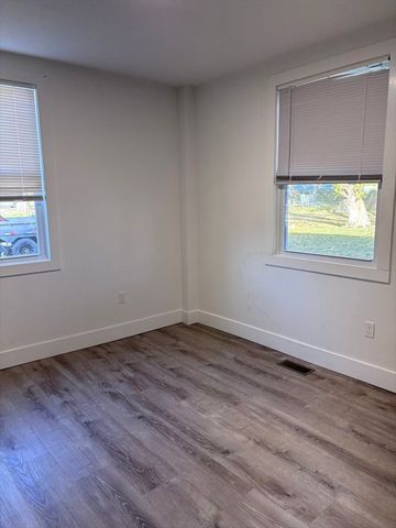 1 High Street 3, Grafton, MA 01536