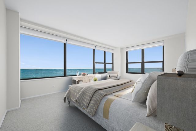 1616 Sheridan Road 8F, Wilmette, IL 60091