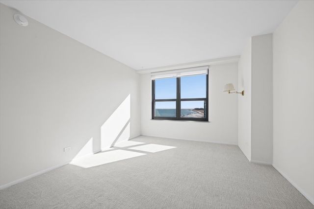 1616 Sheridan Road 8F, Wilmette, IL 60091