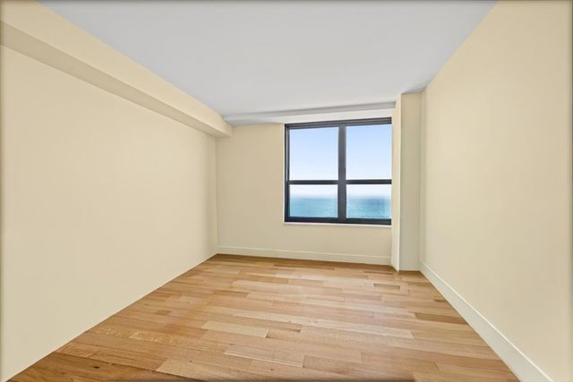 1616 Sheridan Road 8F, Wilmette, IL 60091