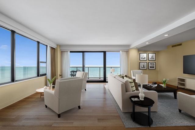 1616 Sheridan Road 8F, Wilmette, IL 60091