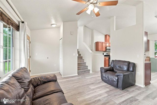 393 S Vickie Circle, Palmer, AK 99645