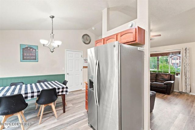 393 S Vickie Circle, Palmer, AK 99645