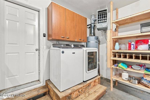 393 S Vickie Circle, Palmer, AK 99645