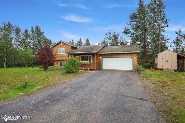 393 S Vickie Circle, Palmer, AK 99645