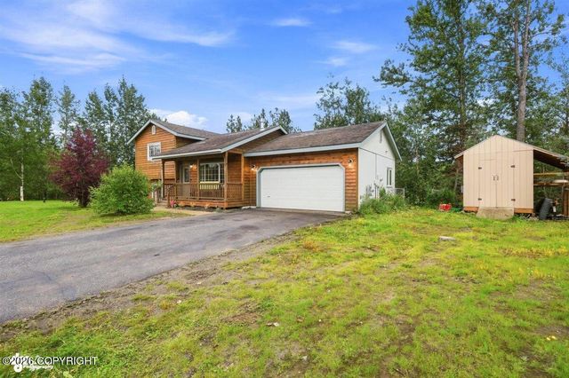 393 S Vickie Circle, Palmer, AK 99645