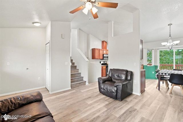 393 S Vickie Circle, Palmer, AK 99645