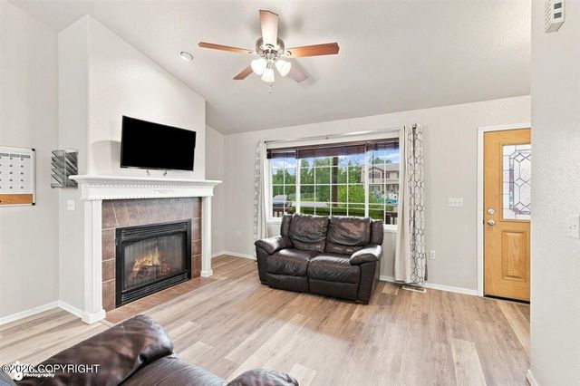 393 S Vickie Circle, Palmer, AK 99645
