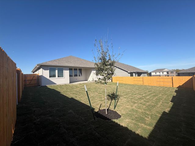 201 Divisadero DR, Hutto, TX 78634