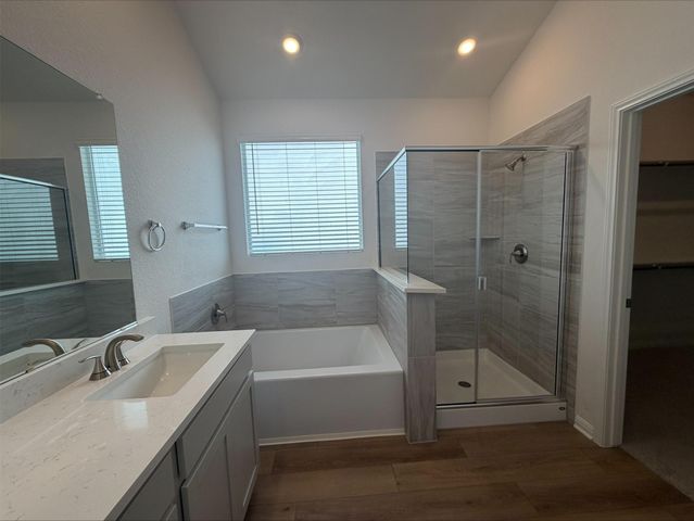 201 Divisadero DR, Hutto, TX 78634