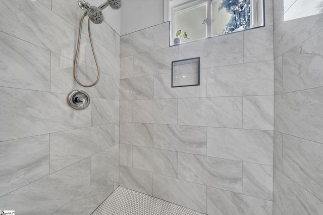 118 W Belvedere Road, Greenville, SC 29605