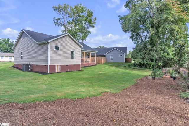 118 W Belvedere Road, Greenville, SC 29605