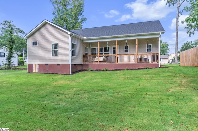 118 W Belvedere Road, Greenville, SC 29605