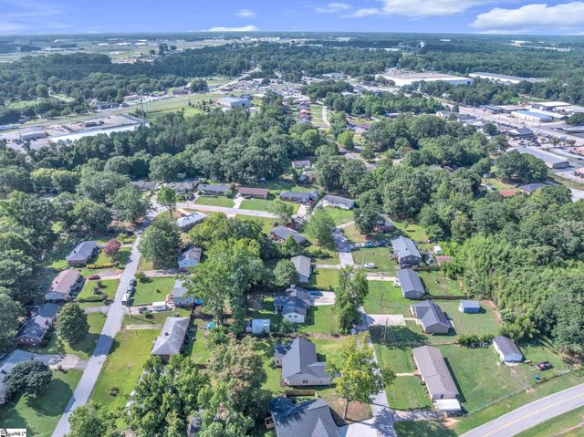 118 W Belvedere Road, Greenville, SC 29605
