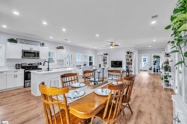 118 W Belvedere Road, Greenville, SC 29605