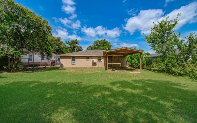 3620 Easy Street, Houston, TX 77026