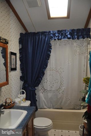 10 SIDING LN, Millersburg, PA 17061