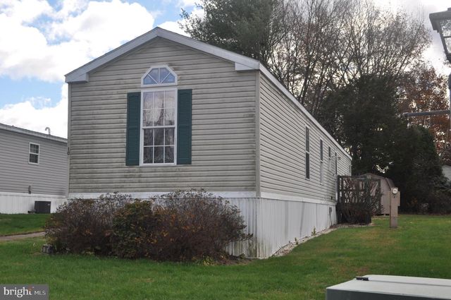 10 SIDING LN, Millersburg, PA 17061