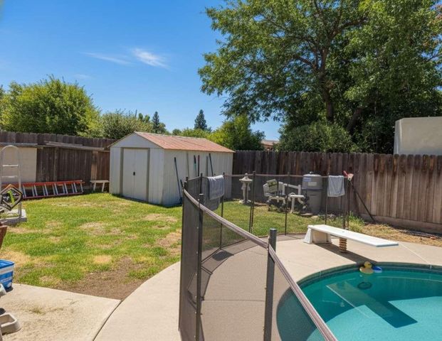 6808 N Chance Avenue, Fresno, CA 93710