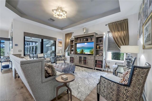9351 Montelanico LOOP, Naples, FL 34119